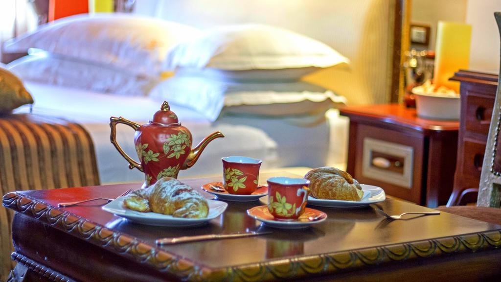 Hotel Boutique Vila Fernando Тирана Экстерьер фото
